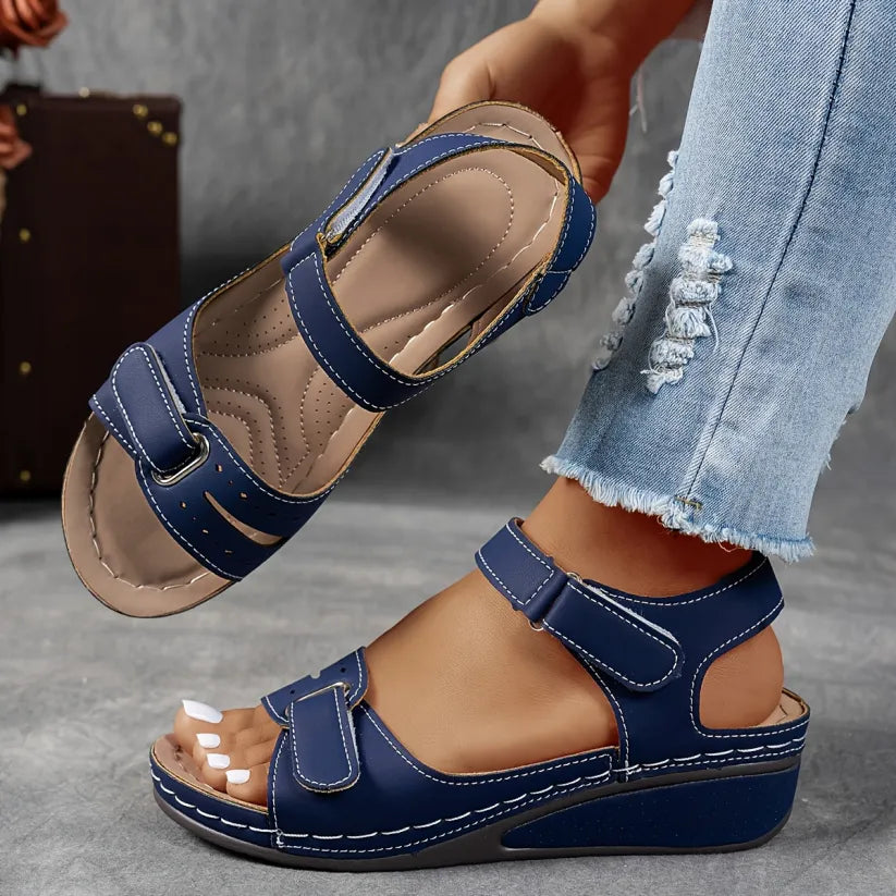 Solene | Sandalias con taco chino y buen sostén del arco