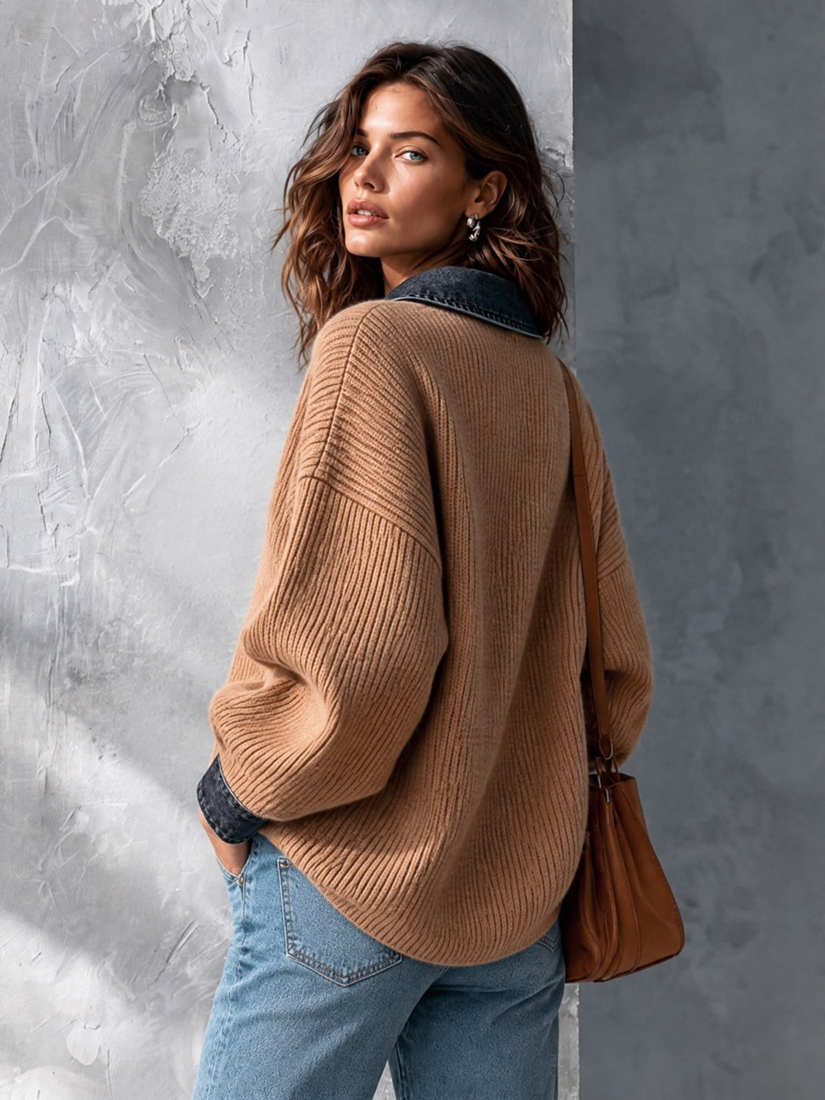 ElevenOra | Sweater tejido camel con detalles de denim