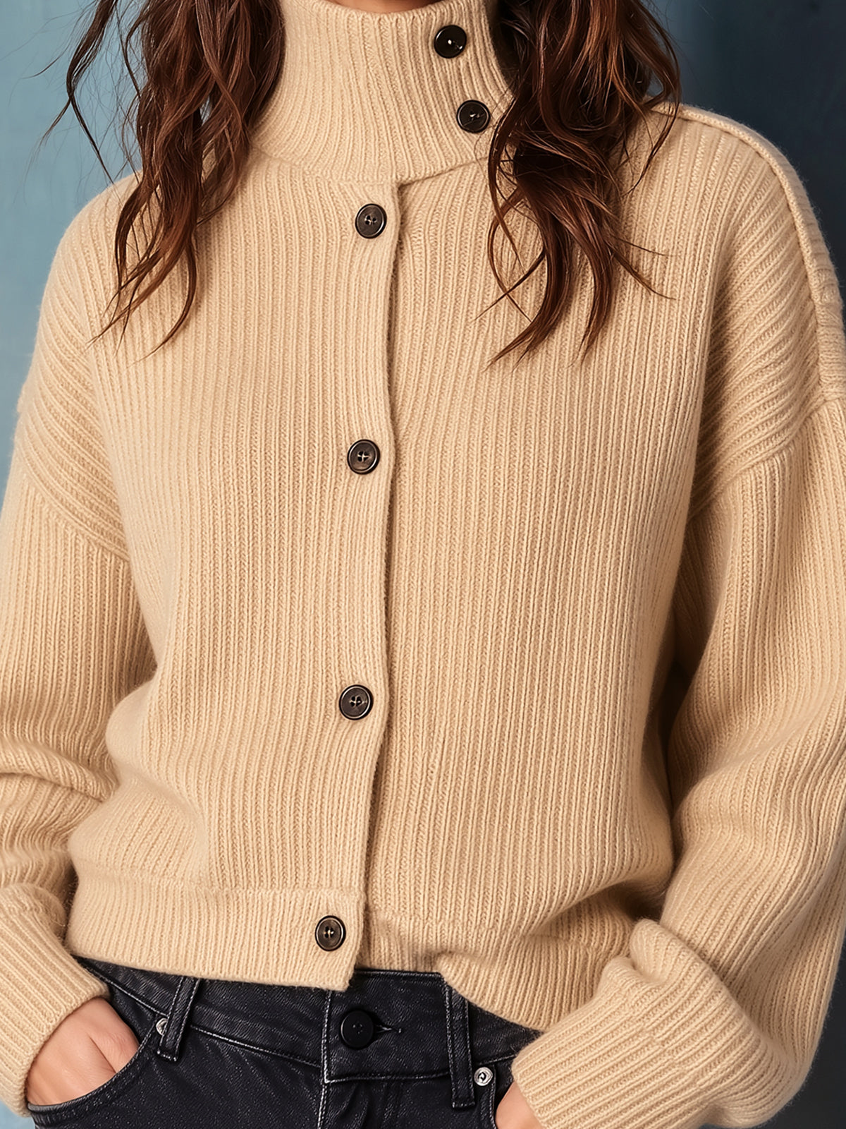 ElevenOra | Cárdigan tejido camel con cuello mao y botonadura