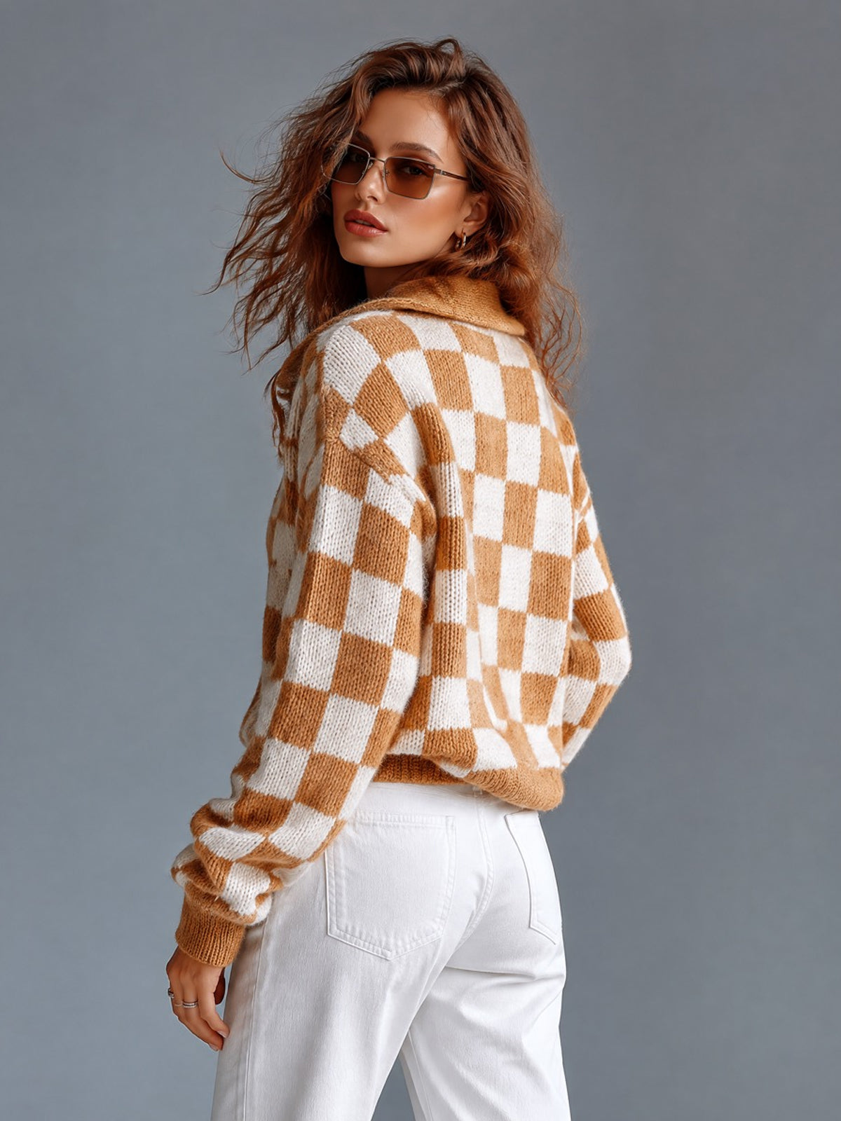 ElevenOra | Cárdigan tejido camel y blanco con jacquard de damas