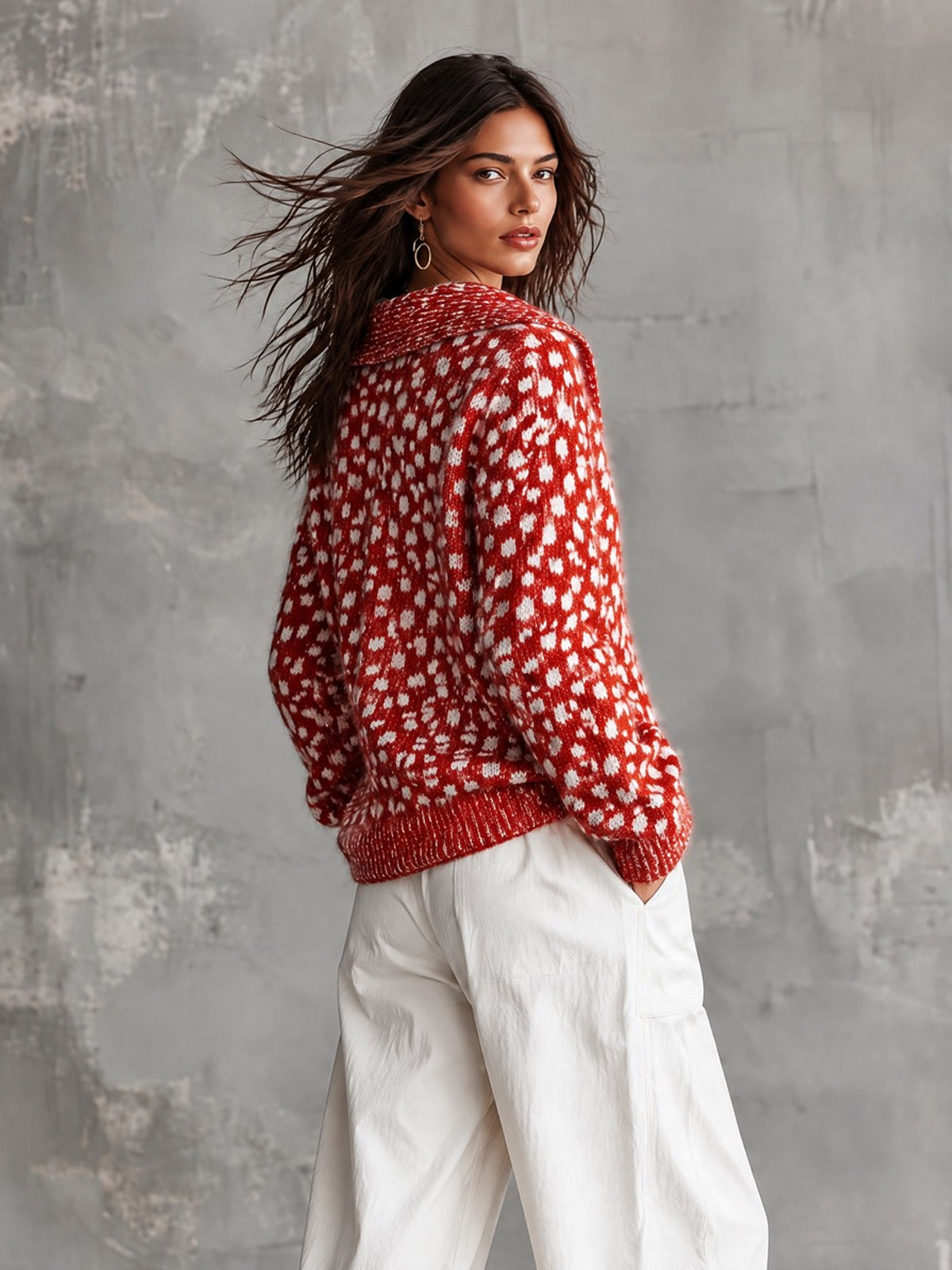ElevenOra | Cárdigan tejido rojo y blanco con jacquard de lunares