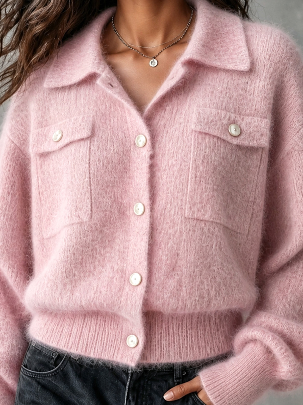 Chic Casual – Cárdigan rosa de tejido suave con solapas