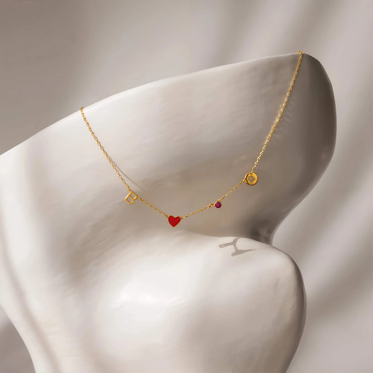 Collar de Charms Espaciales en Oro 18K
