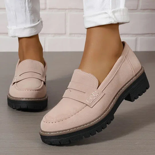 NADIA™ | Nadčasové semišové mokasíny