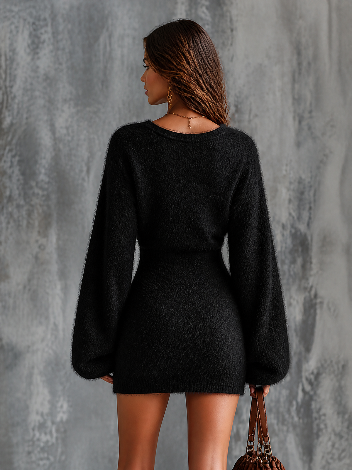 ElevenOra | Vestido mini de mohair negro con escote en V y lazo
