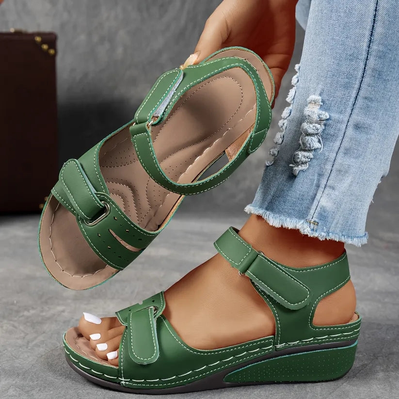 Solene | Sandalias con taco chino y buen sostén del arco
