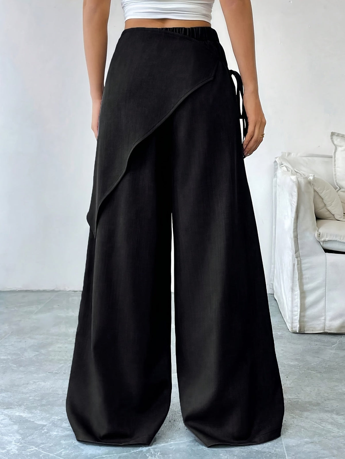Vivia | Pantalón de pierna ancha con panel cruzado