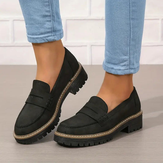 NADIA™ | Nadčasové semišové mokasíny