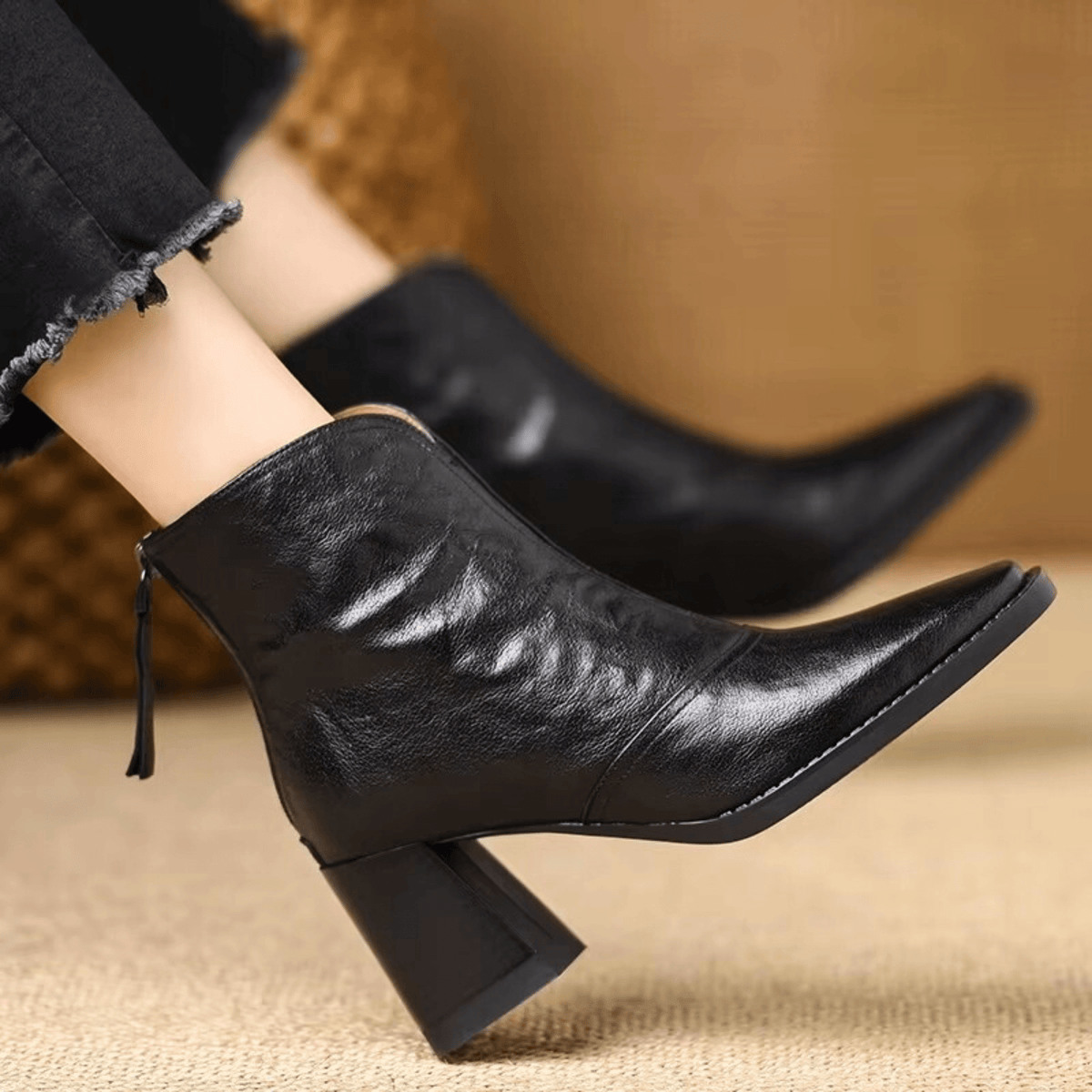 Claudia | Botinetas premium con taco medio
