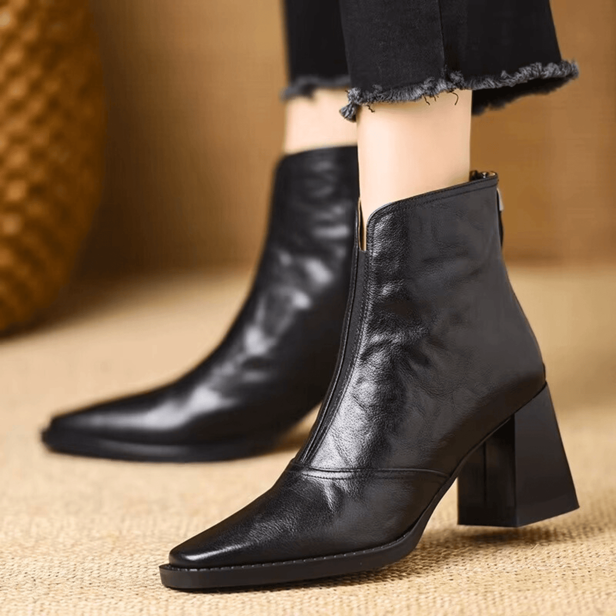 Claudia | Botinetas premium con taco medio